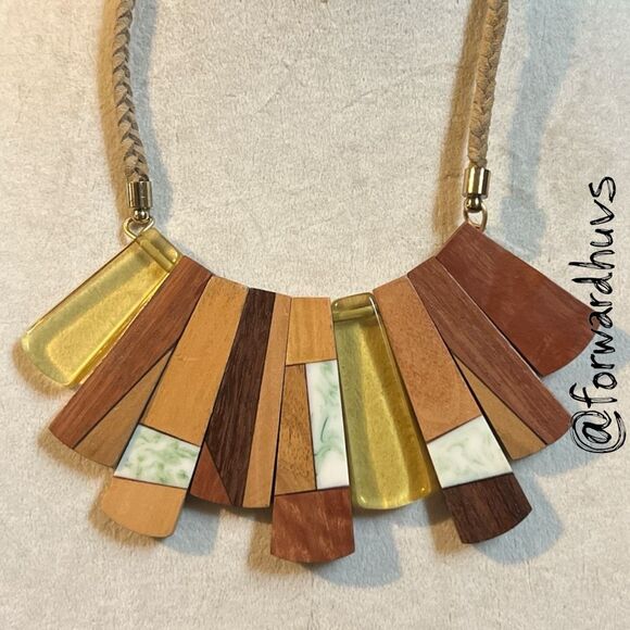 Noonday Collection Del Rey Necklace – Wood, Resin & Acrylic Fan Pendants - Picture 3 of 8